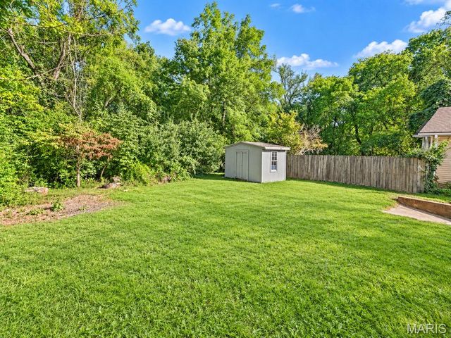 2425 Gillis Street, Alton, IL 62002
