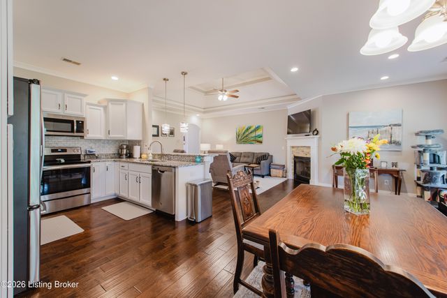 6506 Villa Spring Dr, Louisville, KY 40291