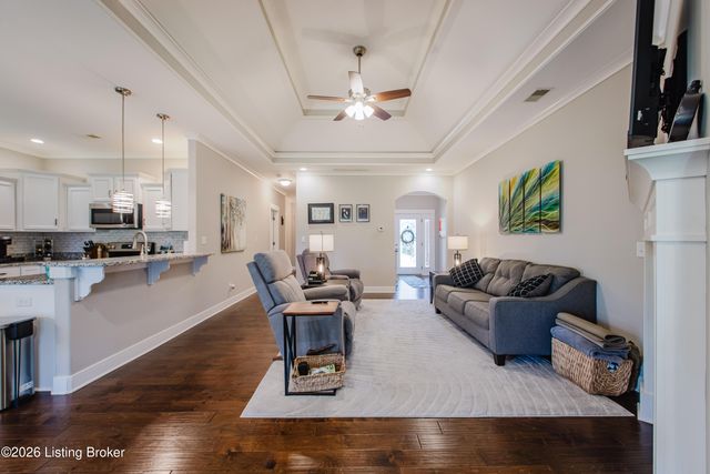 6506 Villa Spring Dr, Louisville, KY 40291