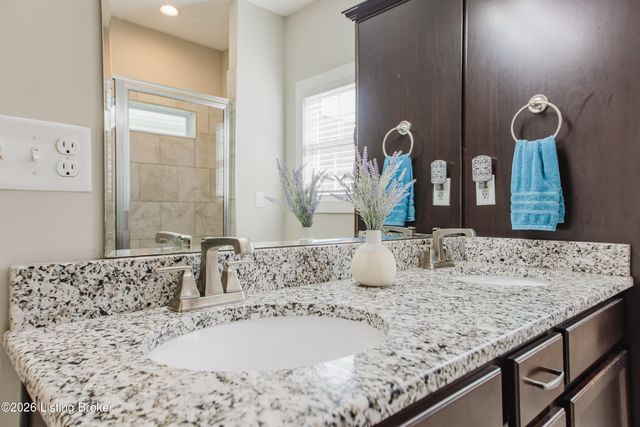 6506 Villa Spring Dr, Louisville, KY 40291