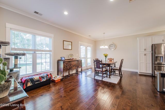 6506 Villa Spring Dr, Louisville, KY 40291