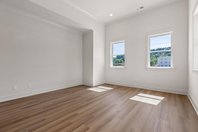 1776 S Watkins Street, Chattanooga, TN 37404