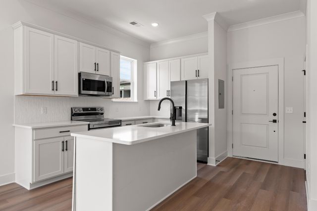 1776 S Watkins Street, Chattanooga, TN 37404