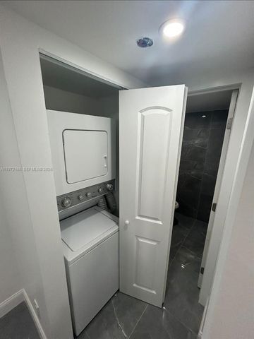 6211 SW 138th Ct M, Miami, FL 33183