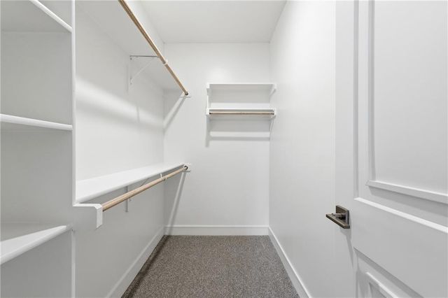 8841 N KENTUCKY Avenue, Kansas City, MO 64157