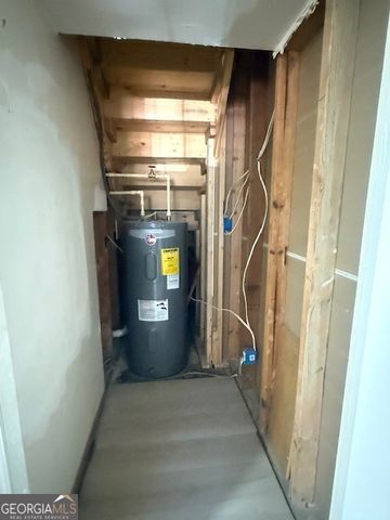 1015 MARTHA Drive, Forest Park, GA 30297