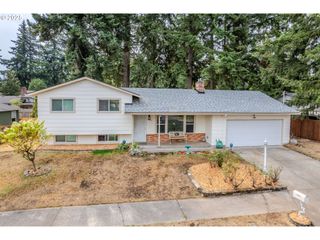 17820 Ne EVERETT St, Portland, OR 97230
