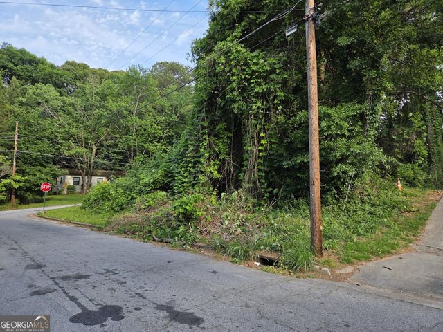 93 Finch Drive SE, Atlanta, GA 30315