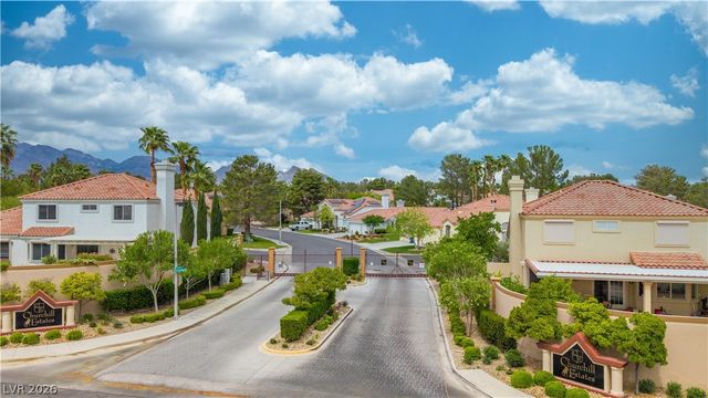 9437 Churchill Downs Drive, Las Vegas, NV 89117