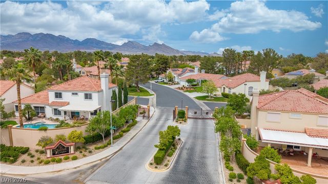 9437 Churchill Downs Drive, Las Vegas, NV 89117