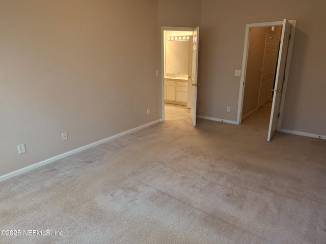 3253 CLIMBING IVY Trail, Jacksonville, FL 32216