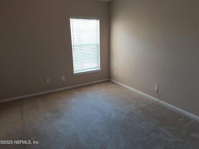 3253 CLIMBING IVY Trail, Jacksonville, FL 32216