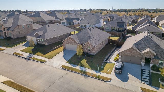 619 Gatecrest Drive, Fate, TX 75087