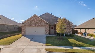 619 Gatecrest Drive, Fate, TX 75087