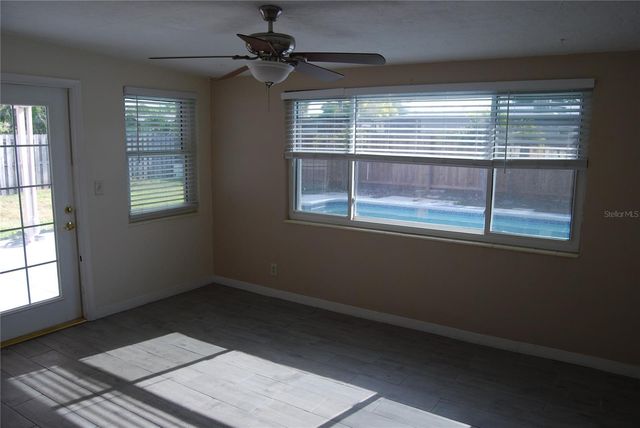 2851 67TH STREET N, St Petersburg, FL 33710