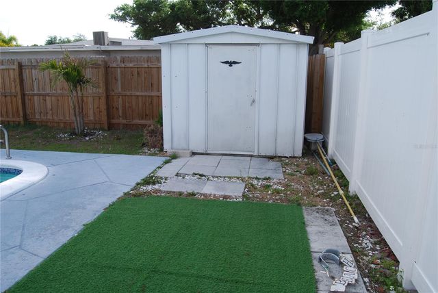 2851 67TH STREET N, St Petersburg, FL 33710