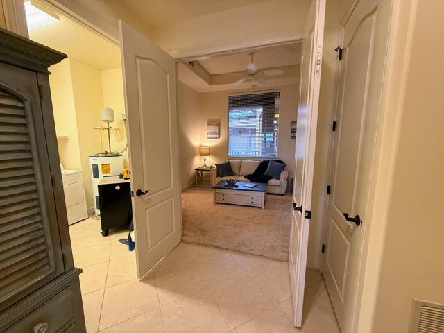 20 Orange Avenue 9, Fort Pierce, FL 34950