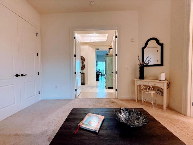 20 Orange Avenue 9, Fort Pierce, FL 34950