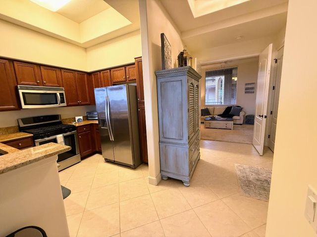 20 Orange Avenue 9, Fort Pierce, FL 34950