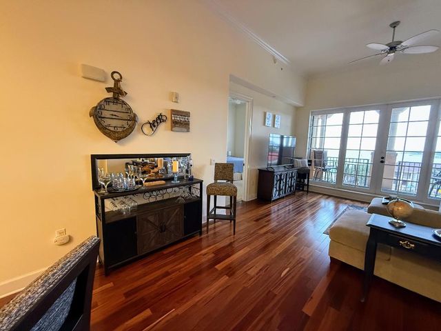 20 Orange Avenue 9, Fort Pierce, FL 34950