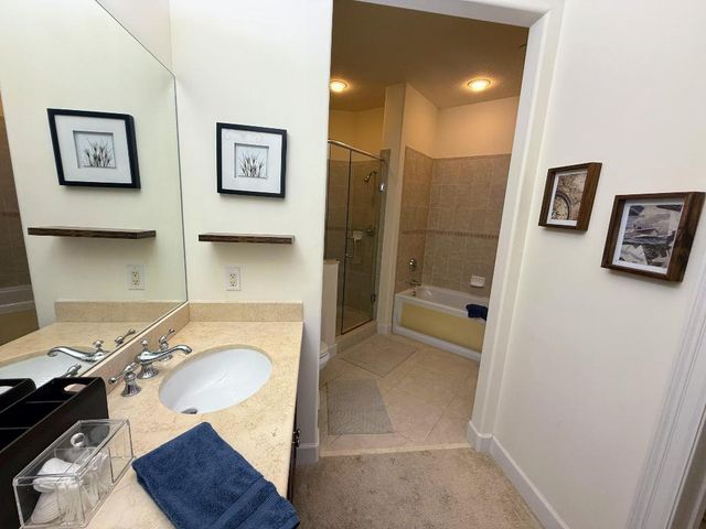 20 Orange Avenue 9, Fort Pierce, FL 34950