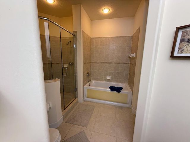 20 Orange Avenue 9, Fort Pierce, FL 34950