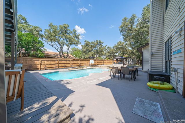 9303 Laurel Grove, San Antonio, TX 78250
