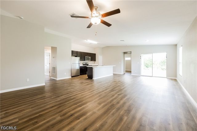 3107 14th ST SW, Lehigh Acres, FL 33976