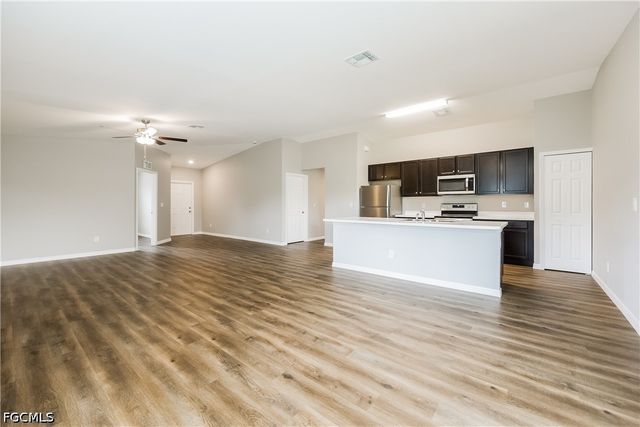 3107 14th ST SW, Lehigh Acres, FL 33976