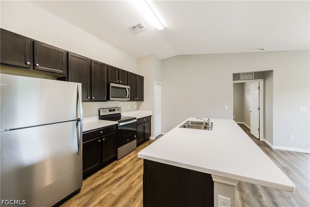3107 14th ST SW, Lehigh Acres, FL 33976