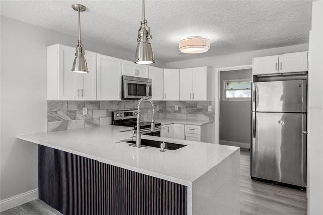 2105 9TH STREET NE, Winter Haven, FL 33881