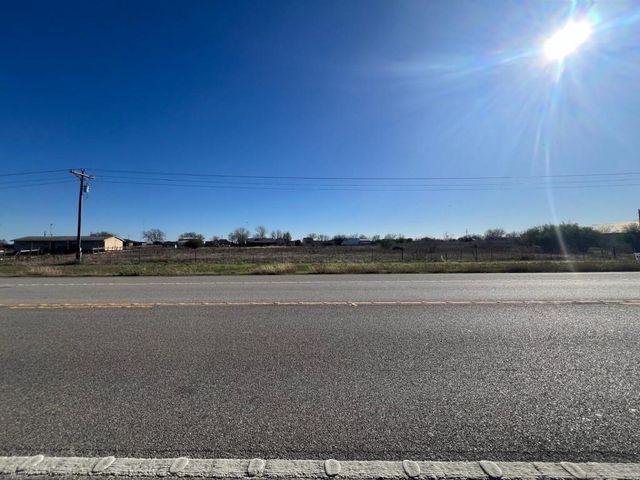 6841 Highway 142, Maxwell, TX 78656