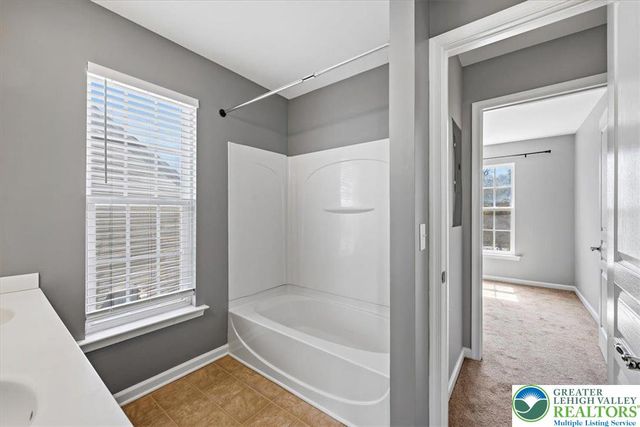 1420 Artisan Court, Upper Macungie Twp, PA 18031