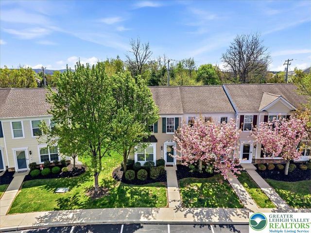 1420 Artisan Court, Upper Macungie Twp, PA 18031
