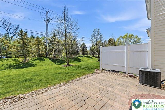 1420 Artisan Court, Upper Macungie Twp, PA 18031