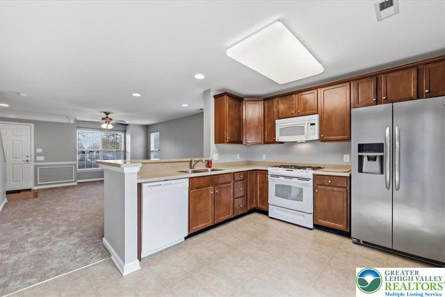 1420 Artisan Court, Upper Macungie Twp, PA 18031