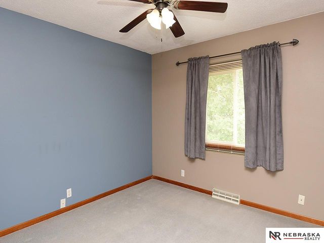 6317 N 112th Circle, Omaha, NE 68164