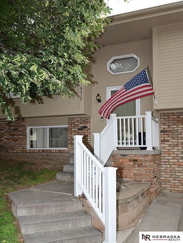6317 N 112th Circle, Omaha, NE 68164