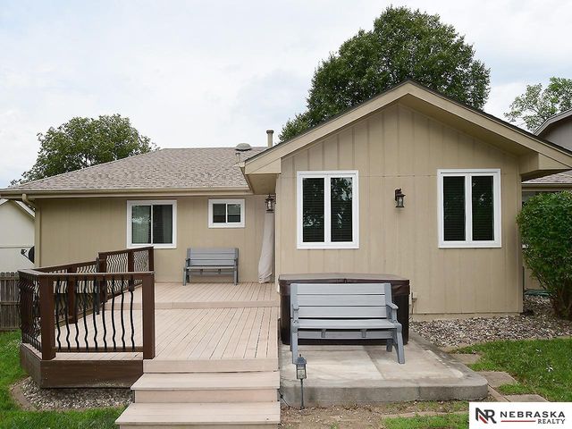 6317 N 112th Circle, Omaha, NE 68164