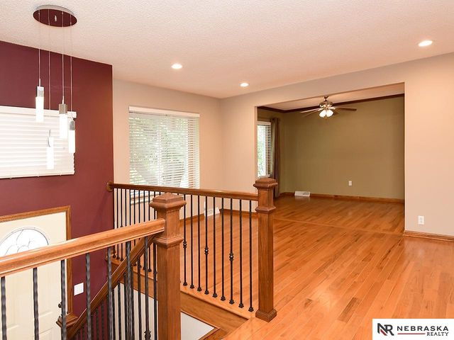 6317 N 112th Circle, Omaha, NE 68164