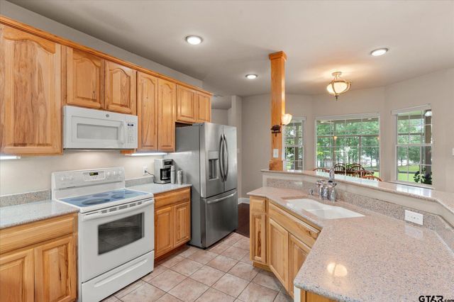 973 RS County Road 3346, Emory, TX 75440