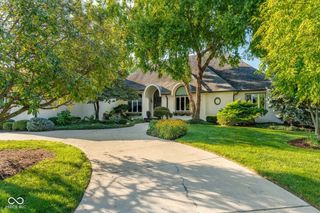 9919 Summerlakes Drive, Carmel, IN 46032