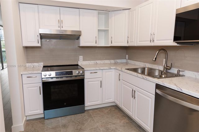 3625 N Country Club Drive 309, Aventura, FL 33180
