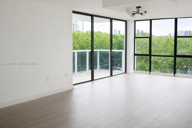 3625 N Country Club Drive 309, Aventura, FL 33180