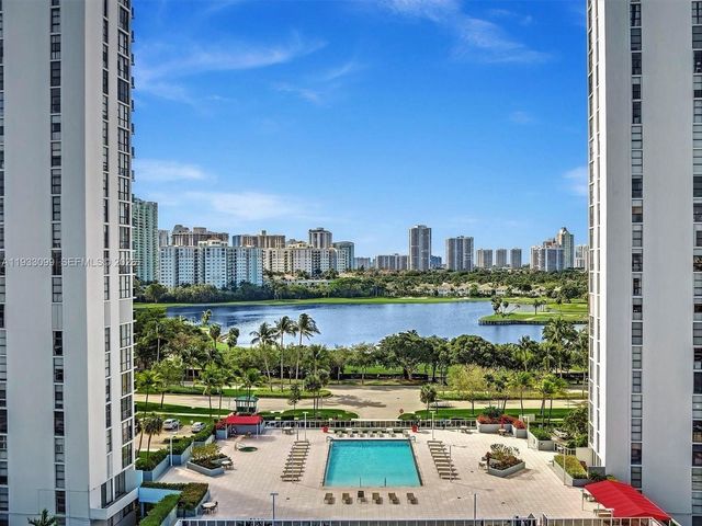 3625 N Country Club Drive 309, Aventura, FL 33180