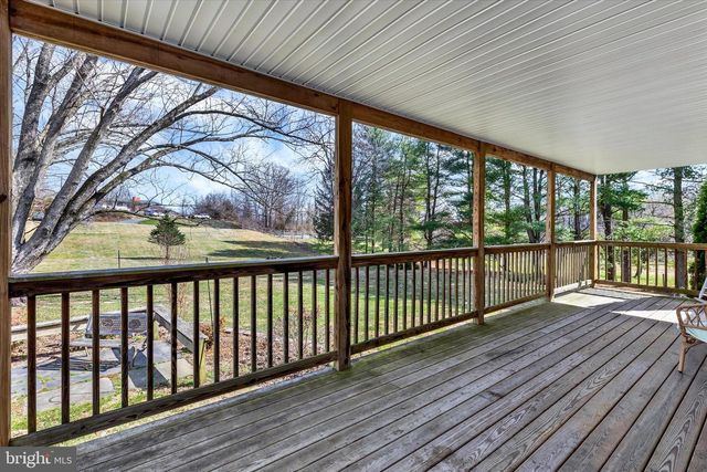 474 MOUNT OLIVET CHURCH RD, Fawn Grove, PA 17321
