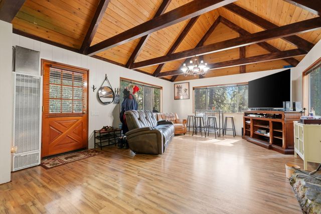 1833 James Drive, Springville, CA 93265