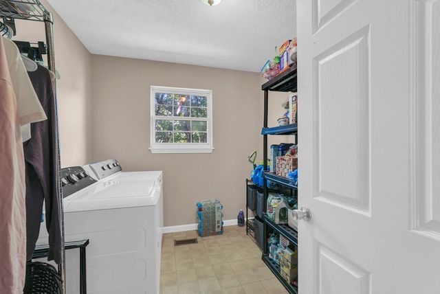 3151 Sparks Dr, Cookeville, TN 38506