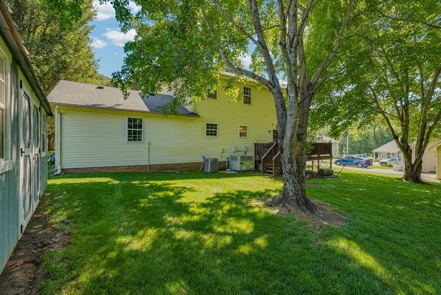 3151 Sparks Dr, Cookeville, TN 38506
