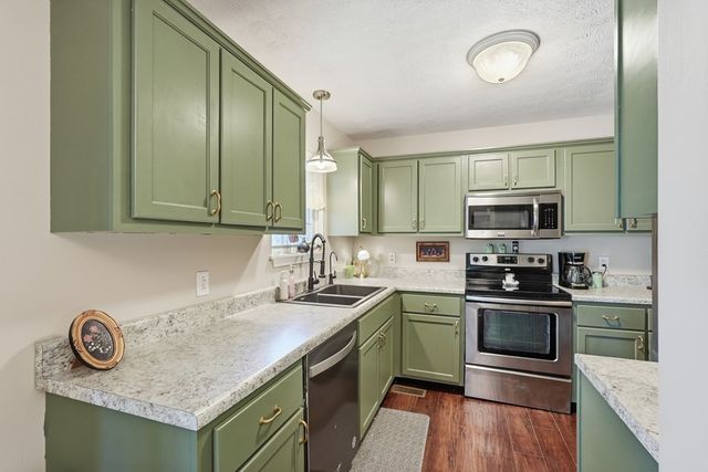 3151 Sparks Dr, Cookeville, TN 38506